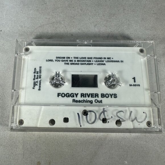 Foggy River Boys "Reaching Out" Cassette Tape Christian Gospel 1980s Vintage - Picture 2 of 2